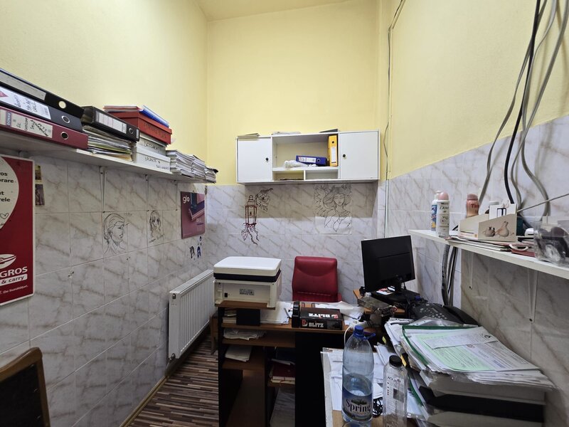 Bacau, spatiu comercial in inima cartierului Cornisa